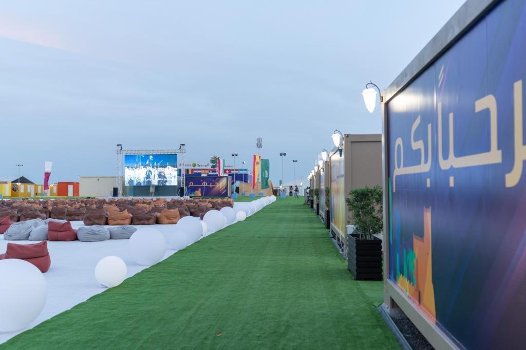 Fan Village Cabins Free Zone Doha Exterior photo